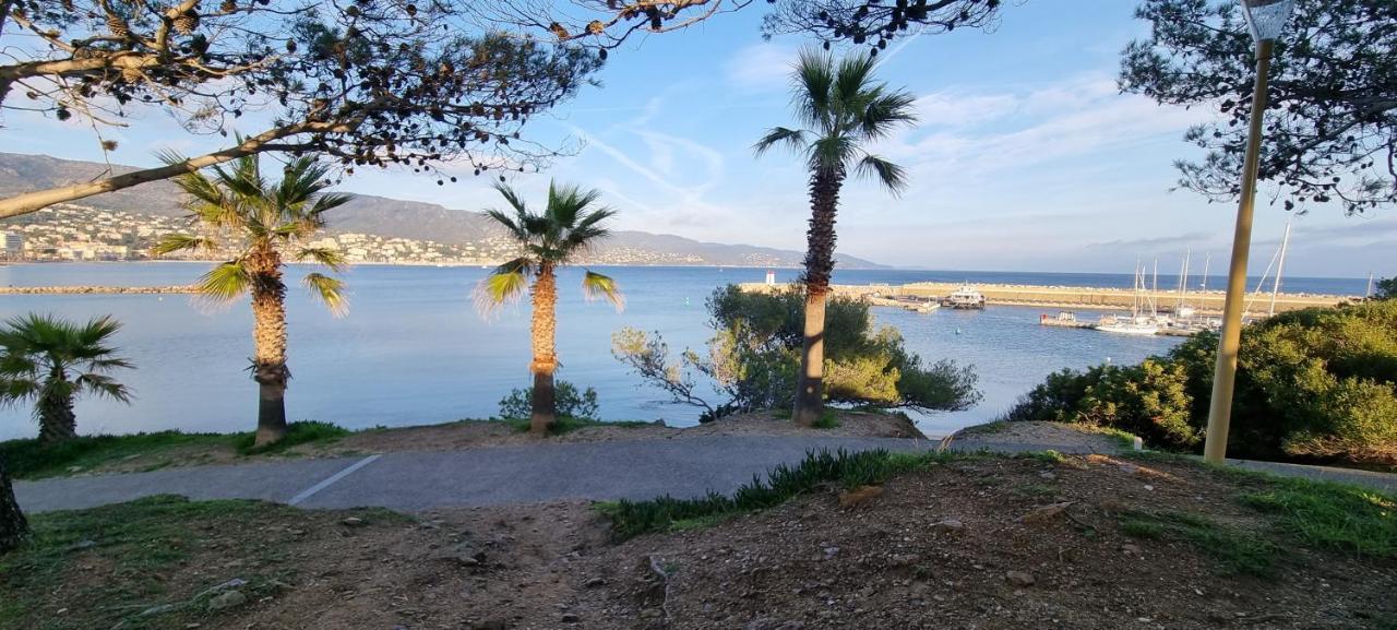 Studio La mer à Bormes-les-Mimosas Extérieur photo
